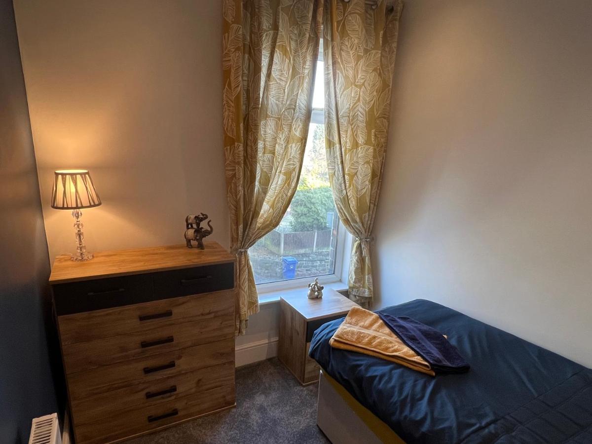Luxury 2 Bed Apartment Great Location Stoke-on-Trent Buitenkant foto