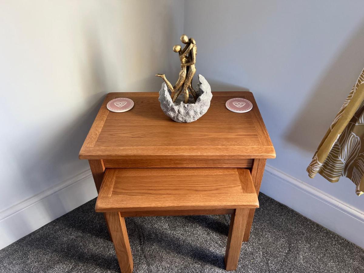 Luxury 2 Bed Apartment Great Location Stoke-on-Trent Buitenkant foto